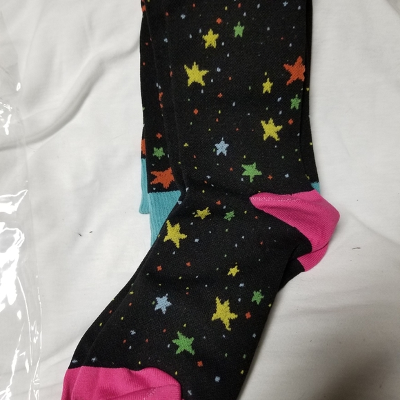 Elite Performance Compression Socks - Picture 1 of 2